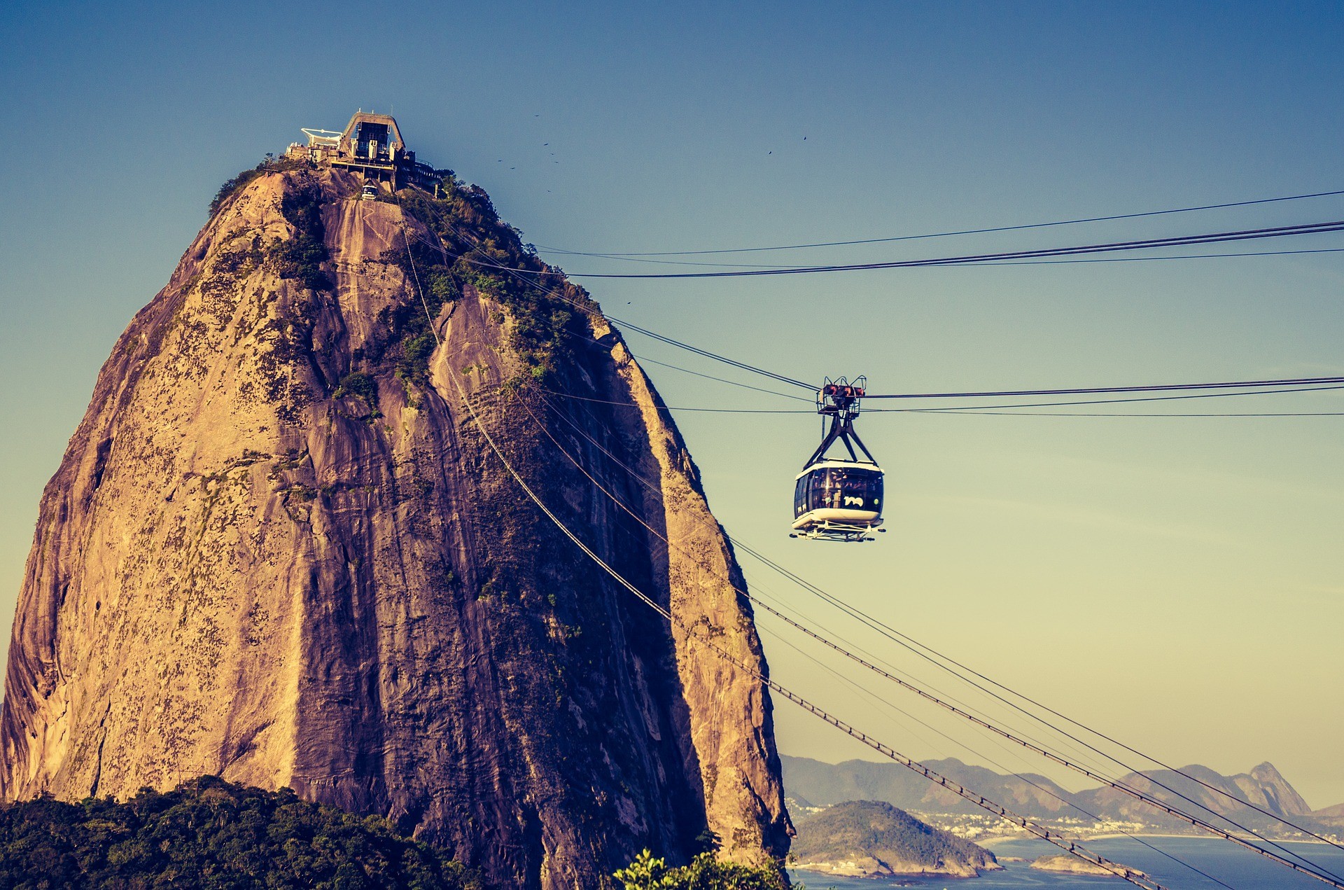 sugar-loaf-pao-de-acucar-1679285_1920