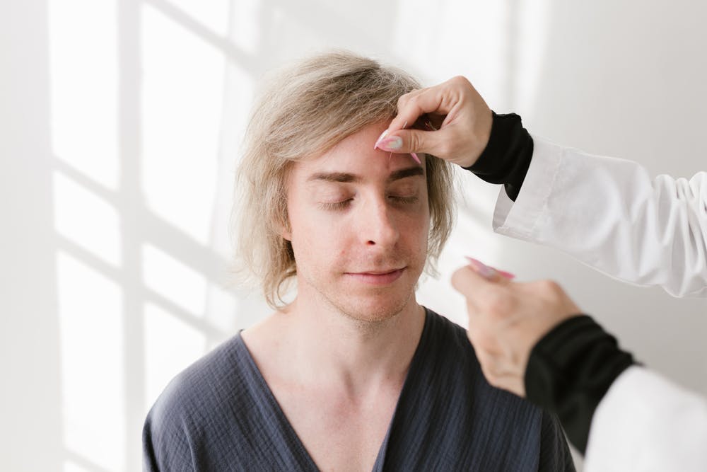 ACUPUNCTURE AND MODERN ENERGY THERAPIES