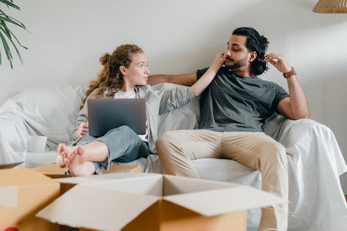 Emotionally focused couple therapy helps you transition from fights to Hold me tight 
