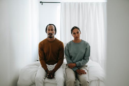 Negative patterns and emotional regulations of relationship stress