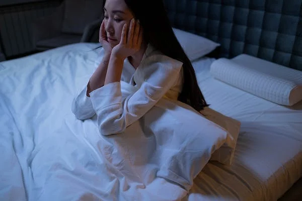 Treat Insomnia and lack of restful sleep with EFT Tapping Techniques